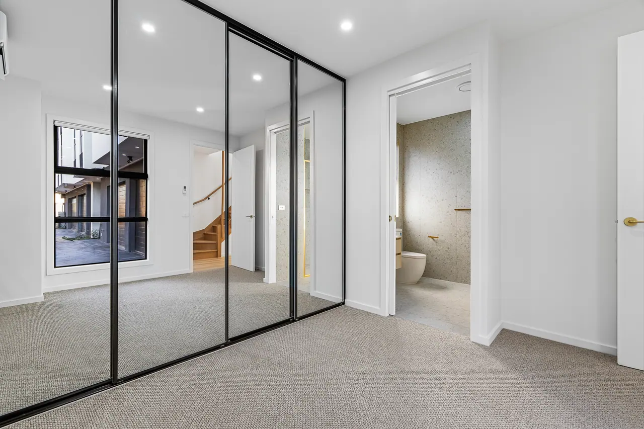 255 Oriel Road