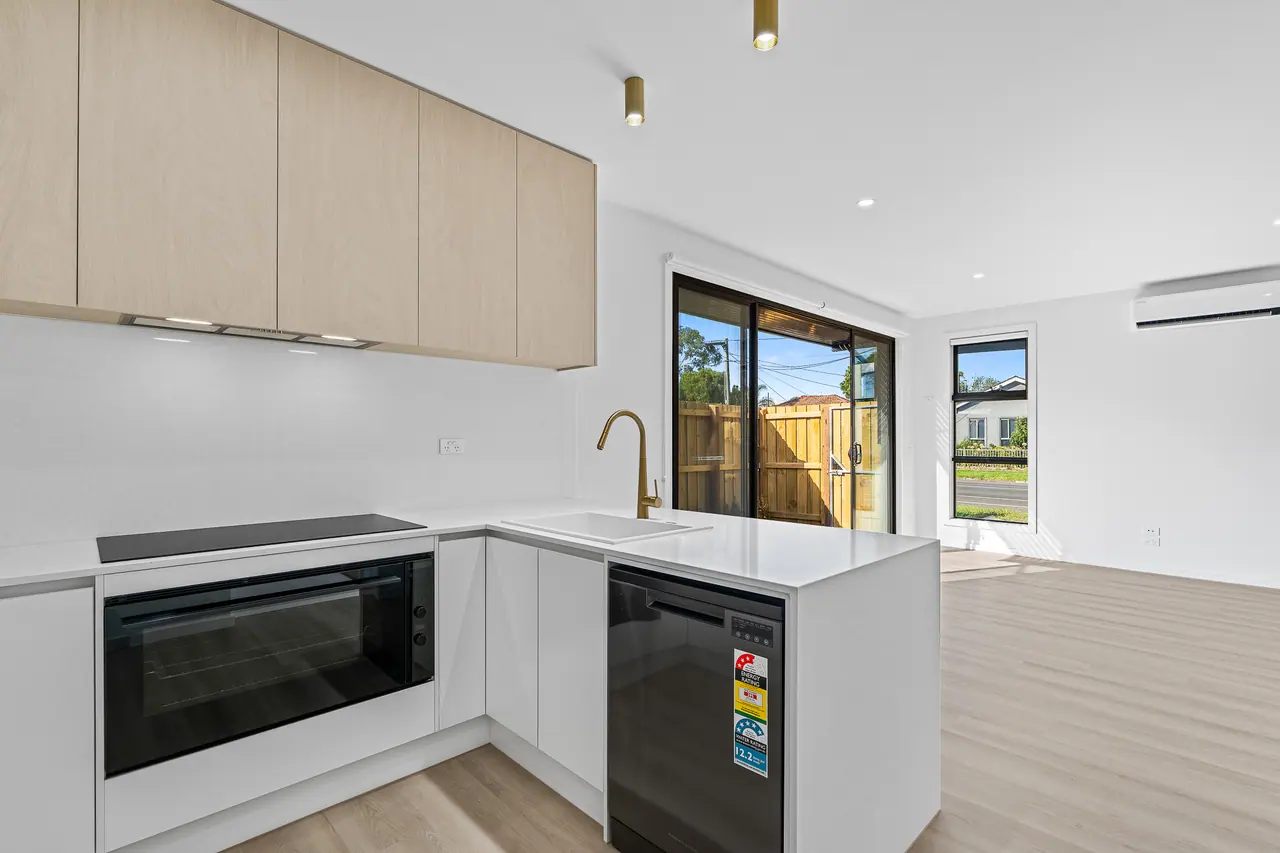 255 Oriel Road