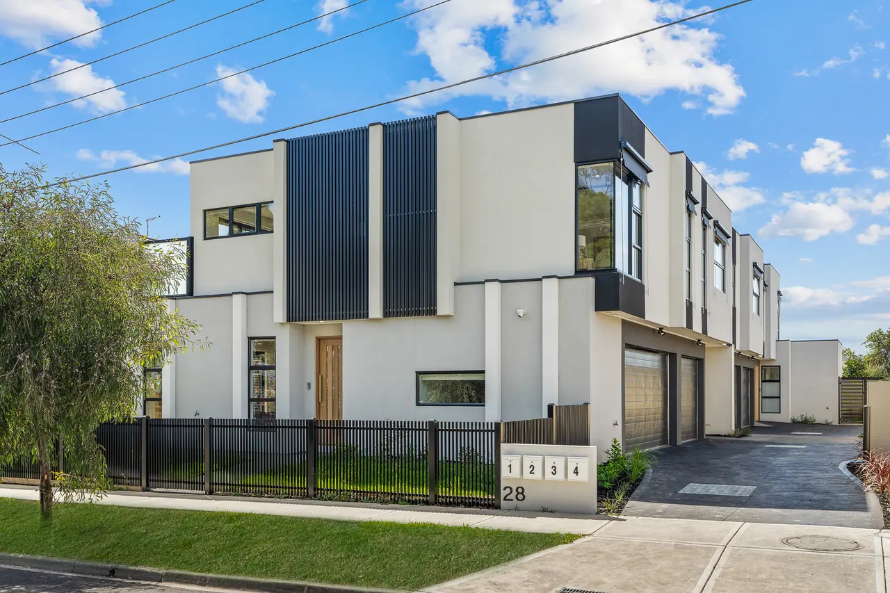 28 Tobruk Avenue, Heidelberg West